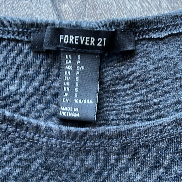 FOREVER 21 | Gray Skater Dress - Picture 3 of 5